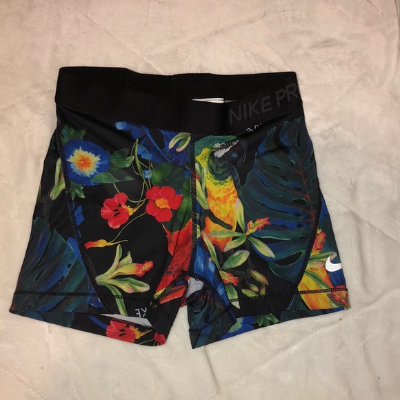 Nike | Shorts | Nike Pro Tropical 